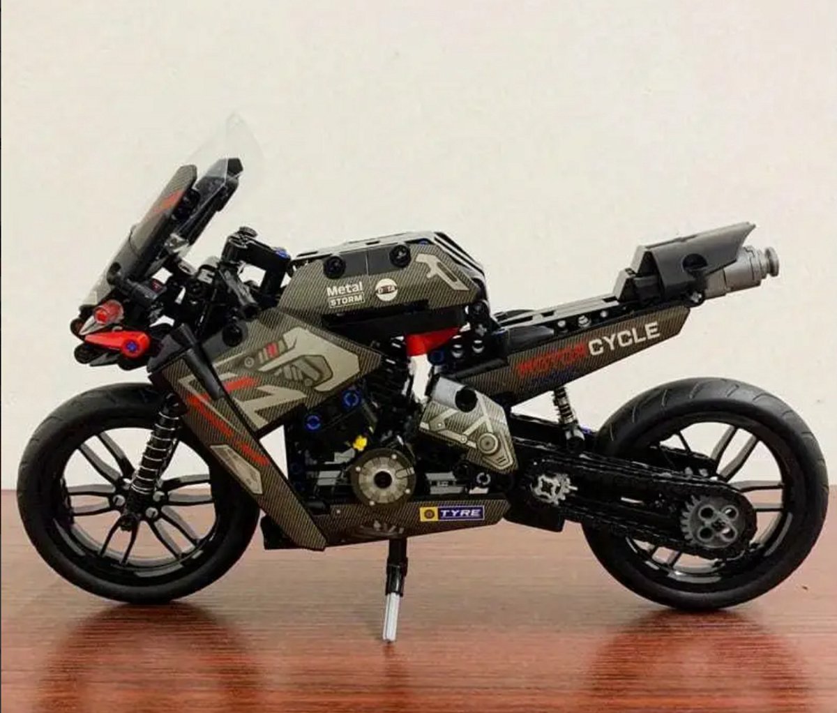 Kit de construction de moto d'aventure de 486 pièces