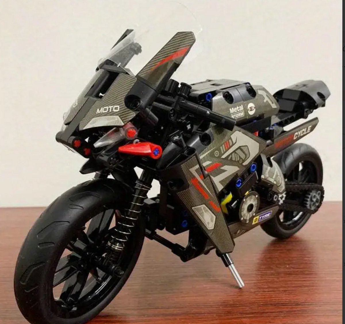 Kit de construction de moto d'aventure de 486 pièces