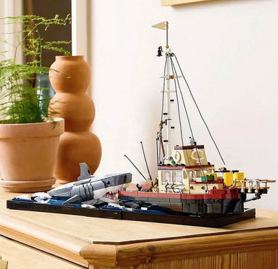 Ensemble de construction de bateau requin de 1497 pièces