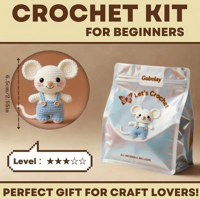 Souris au crochet en salopette