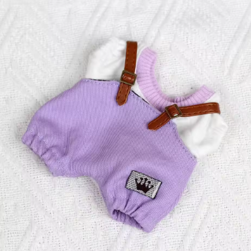 Tenue Royal Berry adaptée à Labubu