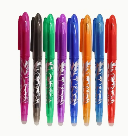 Stylos effaçables de différentes couleurs