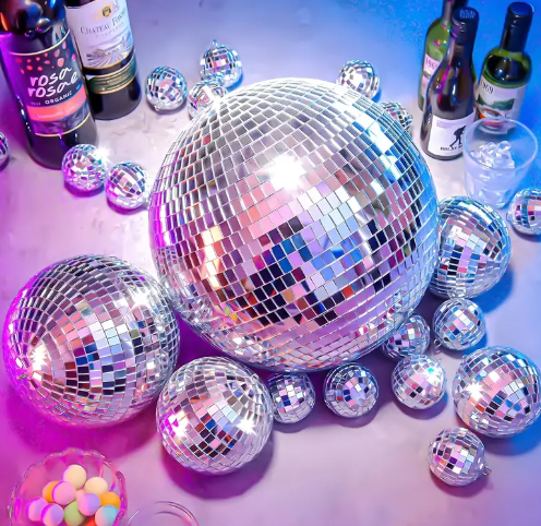 Boule disco en mosaïque argentée
