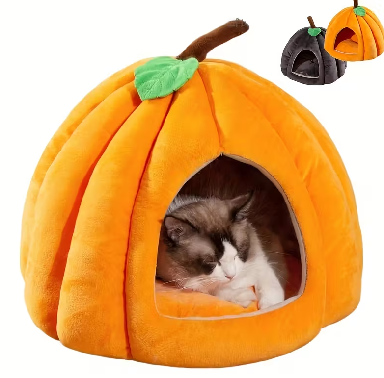 Pumpkin-shaped Cat Bed
