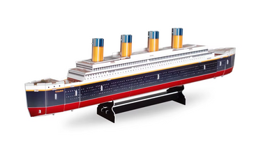 Titanic model Karton