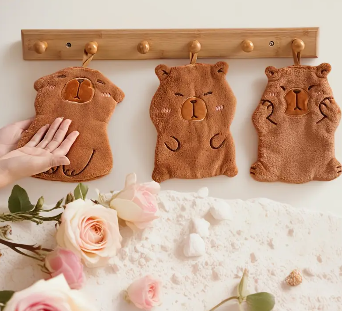 3-piece capybara towel set