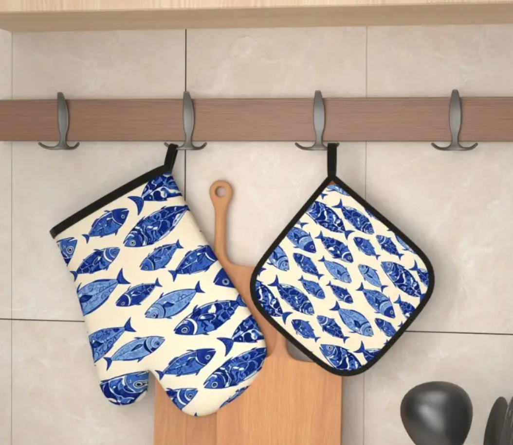 Gant de cuisine motif poisson bleu foncé