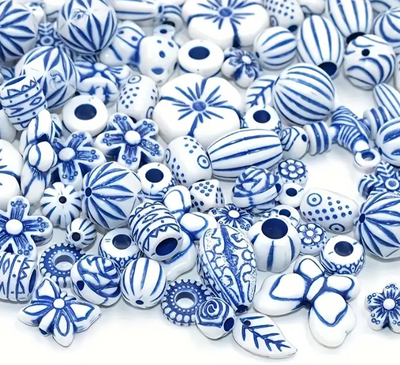 132 stuks blauw-witte acrylkralen – 60g