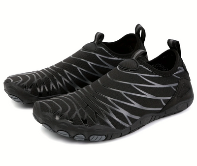Chaussures aquatiques blanches ou noires pointures 39 à 45