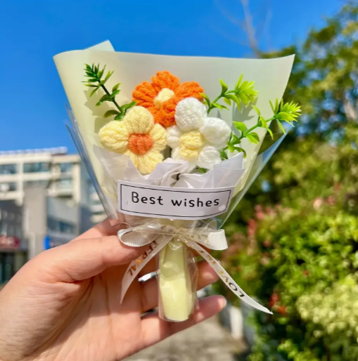 Hand-knitted Daisy Bouquet – Knitted Daisy Decoration