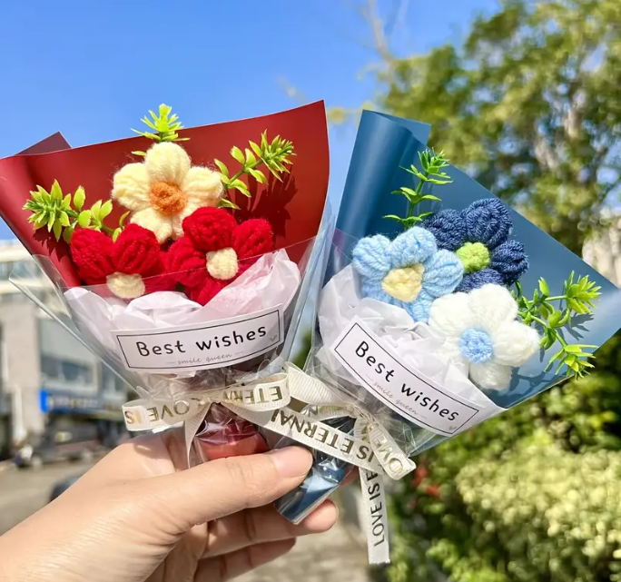 Hand-knitted Daisy Bouquet – Knitted Daisy Decoration