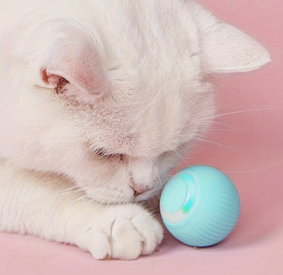 Interactieve speelbal voor katten met bewegingsdetectie – rolt in willekeurige richtingen voor eindeloos speelplezier.