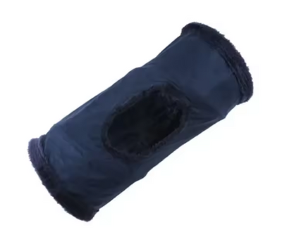 Binnenhuis-speelaccessoire van suède materiaal, perfect voor speelse katten en kleine huisdieren.
